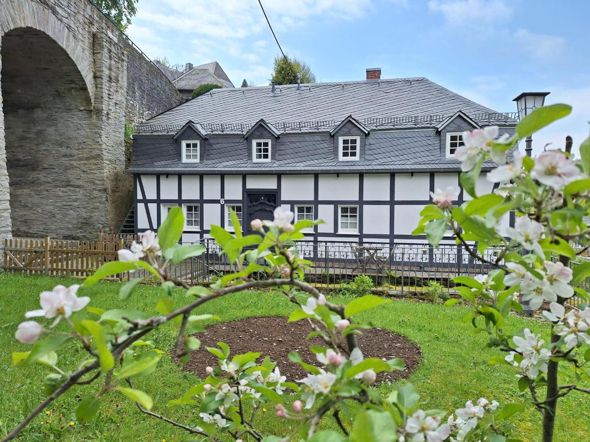 Ferienwohnung Stachelburg Monschau Exterior foto